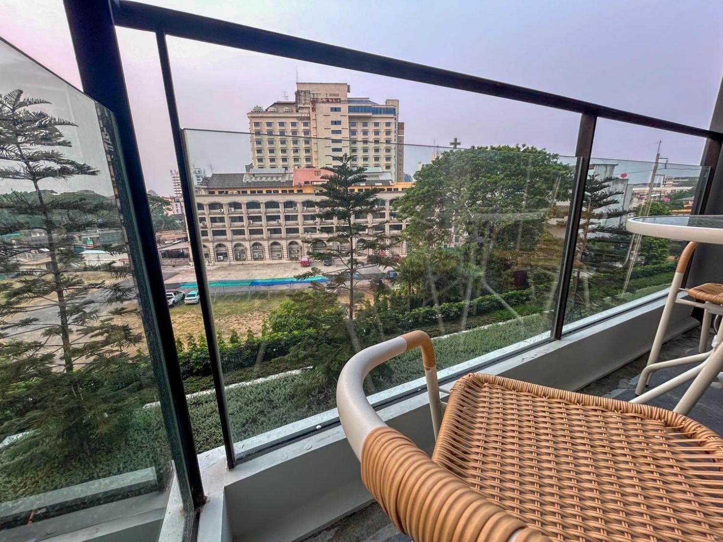 Luxury Condo Astra Sky River Condo Chiang Mai Exterior photo